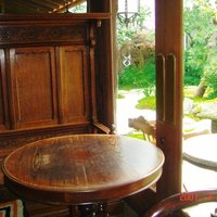 旅館 くらしき - 歴史を感じる　つかい良さそうなテーブルです