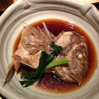 魚匠 銀平 道頓堀店 - 鯛のカブト煮
