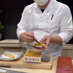 鮨 天ぷら 祇園いわい - うにを溢れんばかりにのせてくれるエビドッグ