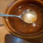 BHM’S cafe - 混ぜてみると細かな人参や玉ねぎが入ってる