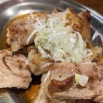 とりビアー - くわちゃん焼きタレが酸味効いてて爽やか美味い♡
