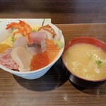 Sushi Dainingu Tatsu - シーフードボール