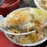 ラーメン もっけだの - 『朝食セット(ラーメン)+あぶら飯』の『あぶら飯』