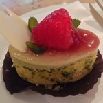 ソル レヴァンテ - トルタディピスタッキオ（241円）