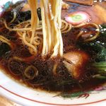 らーめん心繋 - 生姜醤油の麺