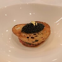 プレスキル - 和牛ロースのタルタル キャビア