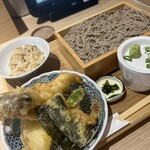 石挽き十割蕎麦 玄盛 東梅田店 - 