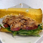 サンドイッチパーラー楽楽 - 野菜たっぷりエスニックケバブ 