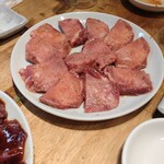 ホルモン焼肉 縁 - 