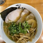 Chuukasoba Hanzawa - カマス煮干し出汁ラーメン 1100円　メンマトッピング