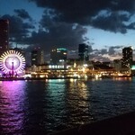 ALL FLAGS(神戸メリケンパークオリエンタルホテル) - テラス席端で撮影可能