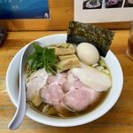 ラーメン いいかお - 特製天然醸造醤油ラーメン 1150円　大盛り 100円