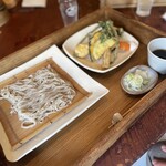 手打ち蕎麦 さるのこしかけ - ざる蕎麦と天ぷら