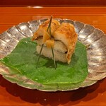 津の守坂 小柴 - 虫養い　穴子押し寿司