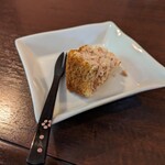 大和薬食処 ならやま茶館 - ヤマモモのシフォンケーキ。