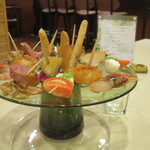 イタリアンレストラン Zucca - 前菜5種と自家製グリッシーニ