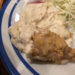 トーキョーアジフライ - タルタルで二口め。