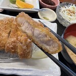 Nakayoshi Koyoshi - 豚カツ断面