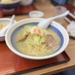 8番らーめん - 料理写真: