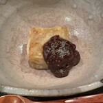 茜坂大沼 - だだちゃ豆の揚げ豆腐、熱々です。