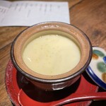 酢めしゆう - 茶碗蒸し　沖縄感ある器で　提供