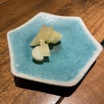 酢めしゆう - ガリ　大好きだから食べ進めてたら　おかわりくださいました　酒のあてにもいいですよと店主さん　ありがとうございました