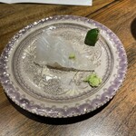 酢めしゆう - お刺身　最初は塩とわさびで　お次は塩とシークワーサーでと店主さんから　この器が一番素敵だった