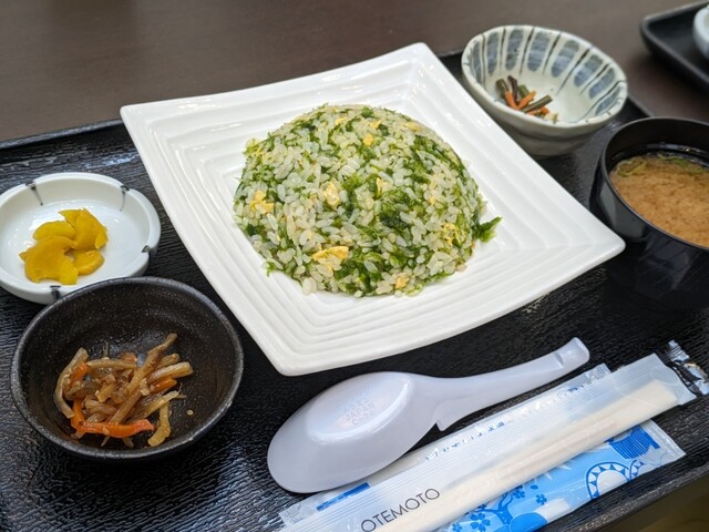 グリーンテーブル - 厨川（食堂）の写真