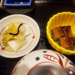 Sumiyaki Unagi Kawafuji - うざくと白菜の塩昆布浅漬け