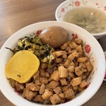 帆帆魯肉飯 - 