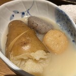 名古屋コーチン鶏餃子 さもん - おでん　こんにゃく、海老しんじょう、じゃがいも