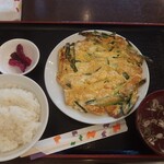 香菜園 - ニラ玉定食