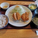 Katsutoshi - ヒレカツ定食、ご飯は雑穀米、みそ汁はあおさ