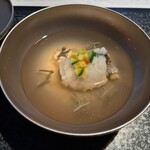 Japanese cuisine Kasuke - 椀物　花火椀（鱧）