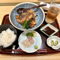 四季料理 きたがいち - 鯛のあら御膳 お刺身二点盛り追加