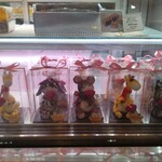 エチエンヌ - 店内4　アニマルチョコレートのクオリティがすごい！