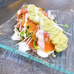 なんか喰ぃ亭 - トマトサーモンアボカド