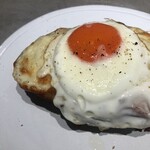 ASAKO IWAYANAGI SALON DE THE - パルフェバンビ付き サンドイッチモーニング 4,290円（税込）