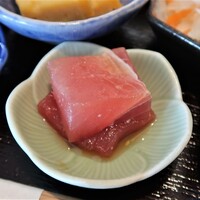 高級ブランド干物 銀座伴助 新宿タカシマヤ タイムズスクエア店 - 小鉢（マグロ）