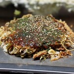 Okonomiyaki Teppanyaki Hassei - そば肉玉トッピング大葉＋イカ天