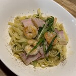 Bacon, shrimp, mizuna aglio olio