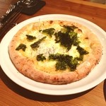 ラ・コシーナ・デ・ゲン - シラスと韓国のりのピザ