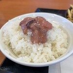 Karayama - ご飯にイカの塩辛を乗せました♪
