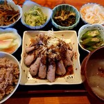 栄夏 - ローストポーク定食