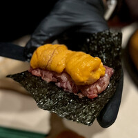 西麻布けんしろう - 和牛雲丹ユッケドッグ 〜名物の逸品〜