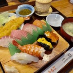 一心 - 寿司定食には、大きな海老フライ＆茶碗蒸し＆もすぐ＆味噌汁付き