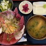 Izakaya Yasu - 海鮮丼定食