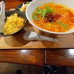 駅前飯店 - 