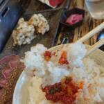 焼肉セブン - 御飯とチャンジャを一緒に