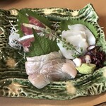 すし屋 赤兵衛 - 刺身三種盛り（平目・しまあじ・生たこ）